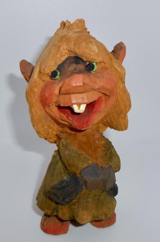 Vintage Unsigned HENNING ? Carved By Hand in Norway Wood Troll Figurine H71 - Picture 2 of 7