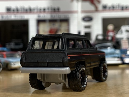 Hot Wheels schwarz 1988 Jeep Wagoneer Custom Wheel Swap - Bild 4 von 16