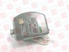 SCHNEIDER ELECTRIC VBS2N02+M333A01  / VBS2N02M333A01 (NEW IN BOX)