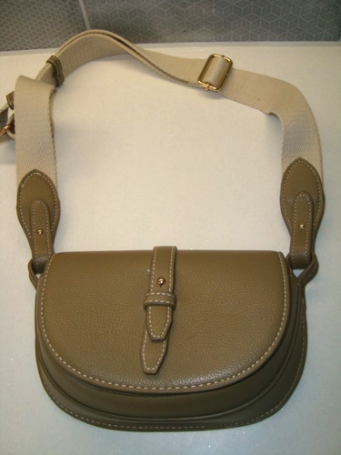 LOVELY ZARA LIGHT KHAKI GREEN FAUX LEATHER HANDBAG SHOULDER ACROSS BODY BAG - Picture 9 of 10