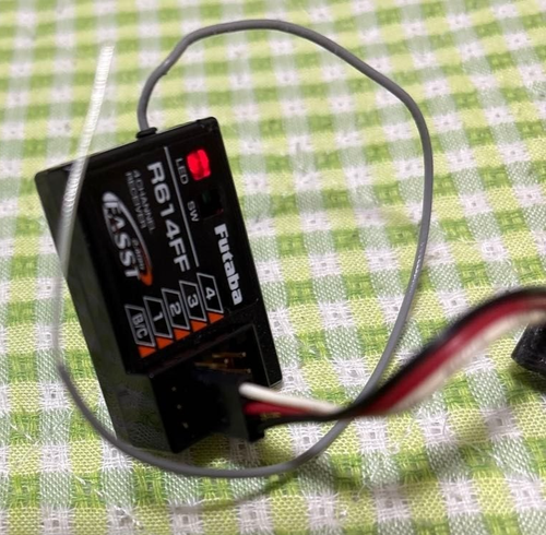 Used R614FF Futaba Receiver FASST radio control From Japan - Picture 3 of 3