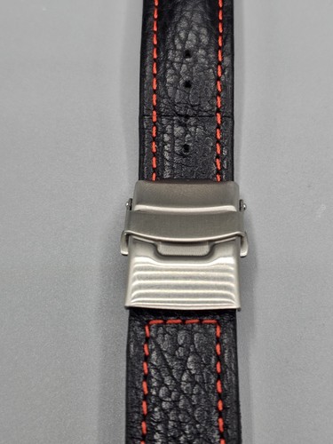 Watchband Berlin 22mm Black & Red Calfskin Grained Genuine Leather W/ Clasp - Picture 2 of 9