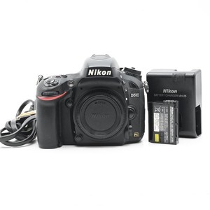 Nikon - Nikon D610　おまけ付き 330px-Nikon_D610_with_24-70_mm.jpg