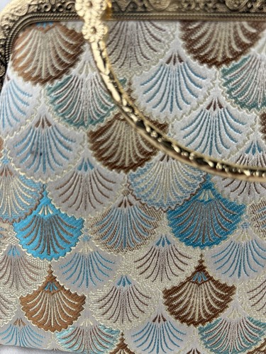 Vintage Silk Qipao Bag, Hard Case, Shells, Gold - Picture 9 of 9