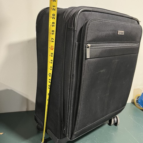Hartmann 21 Inch Carry On Spinner Luggage. Good Condition. Expandable - Picture 12 of 14