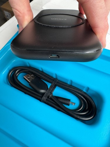 Anker Powerwave Base Pad Fast Charge 10W Wireless Charging Black A2505 - Picture 5 of 5