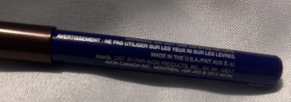 Lápiz de fragancia sólida Avon Mark Celebrar 0,085 OZ para mujeres damas fragancia Foto 4 de 4