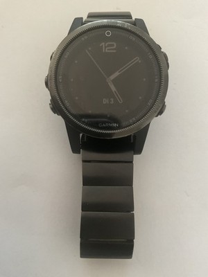 Garmin Fenix 5s - mit Stahlarmband in schwarz - 2 zusätzliche Silikon Armband  