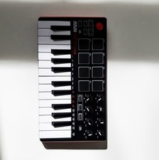 Akai Professional MPK Mini mklI Keybord W/(FREE)USB Type A to USB Type B Cable