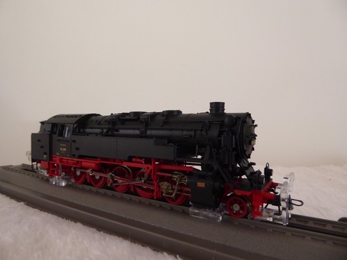 ROCO HO 72265 DRG BR85 2-10-2 TANK LOCOMOTIVE DCC+ SOUND+DISPLAY CASE NEW BOXED - Picture 6 of 10