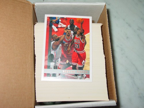 1997-98 Topps Basketball 220 Card Set - Tim Duncan Tracy McGrady RC Kobe Bryant - Picture 3 of 3