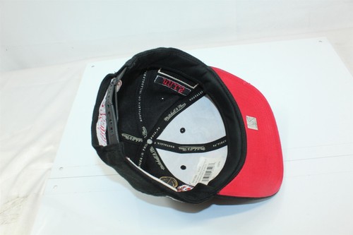 Vintage Snapback Ball Cap 6x Chicago Bulls Embroidered Logos NBA Licensed - Picture 8 of 12