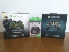x2 NEW Microsoft Limited Edition Halo 5 Controllers & Halo Wars 2 Gamepad Stand