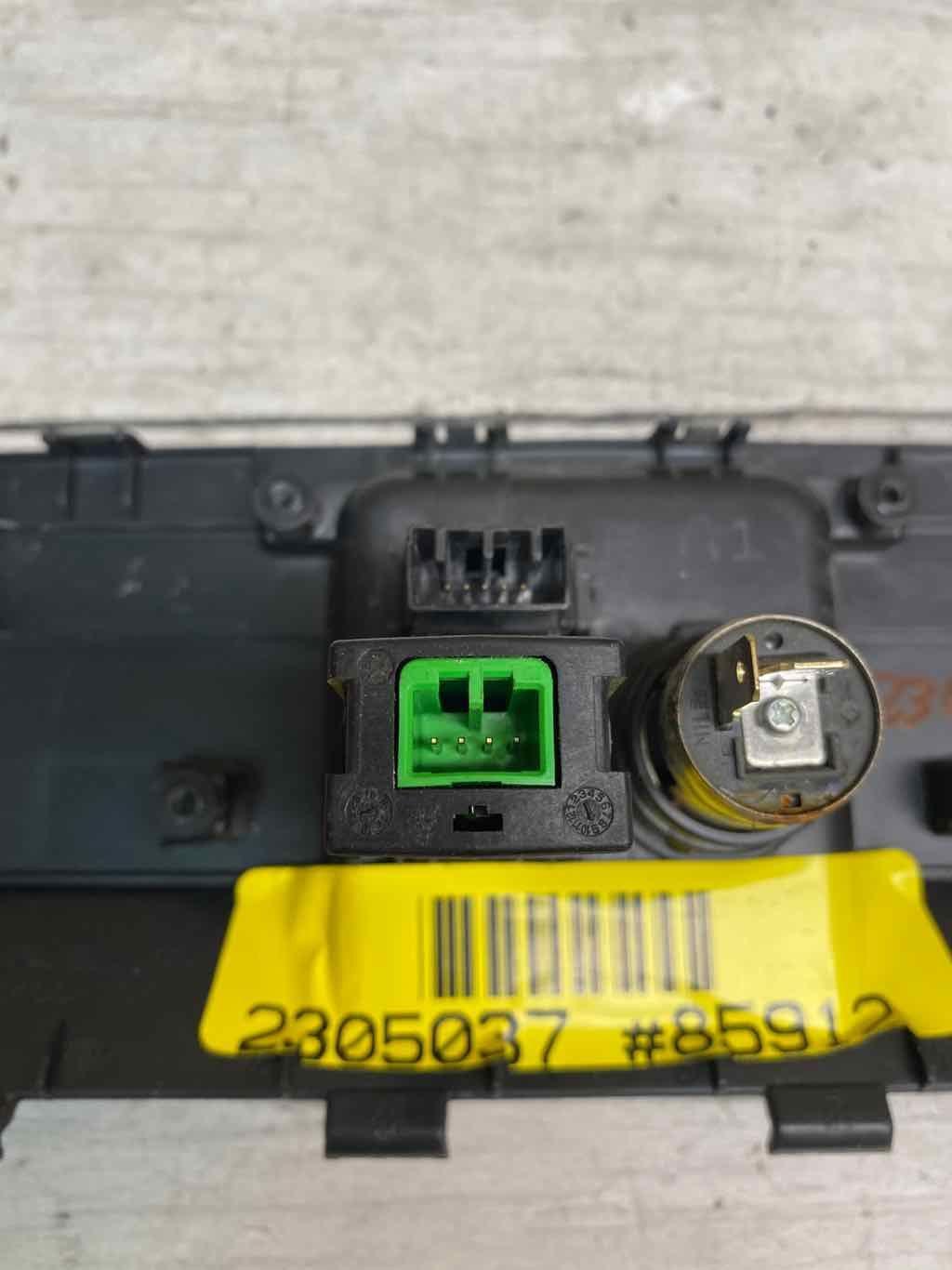 Honda Pilot usb port power outlet 2020 assy OEM 39113THRA10 eBay