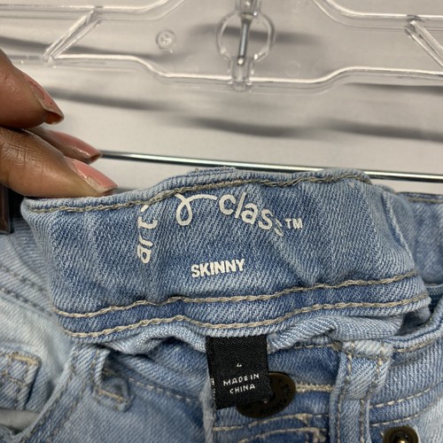 Girls raw edge blue cropped jeans with faux pearl detail size 4 - Picture 5 of 5