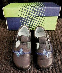 baby sandals size 4.5