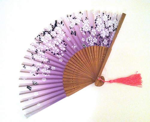 Japanese Silk Fan Bamboo Folding Handfan in Cherry Blossom lotus flower design - Picture 11 of 12