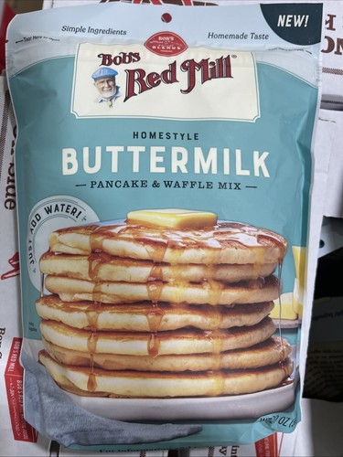 Bob's Red Mill Homestyle Buttermilk Pancake & Waffle Mix 20 oz Exp: 05-25