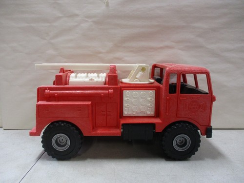 1979 Mattel Tuff Stuff Fire Engine - Picture 3 of 6