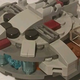 LEGO #75193 Star Wars Microfighters Series 5 Millennium Falcon No Minifigure
