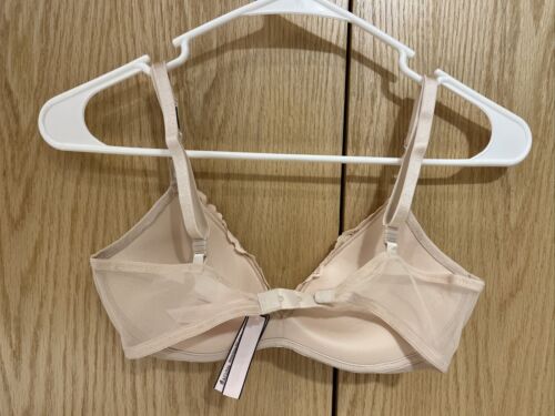 New Victoria Secret Wireless Push Up Padded Lace Bra 34A Nude - Picture 3 of 9