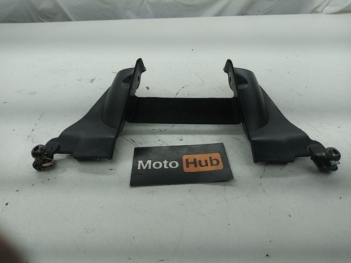 TRIUMPH OEM TAIL LIGHT TRIM COVER FAIRING PANEL for DAYTONA 955i & SPEED TRIPLE - Bild 7 von 9