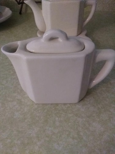 RESTORATION HARDWARE White Cream TEA FOR TWO Ceramic Tea Pot Set with small tray - Picture 5 of 11