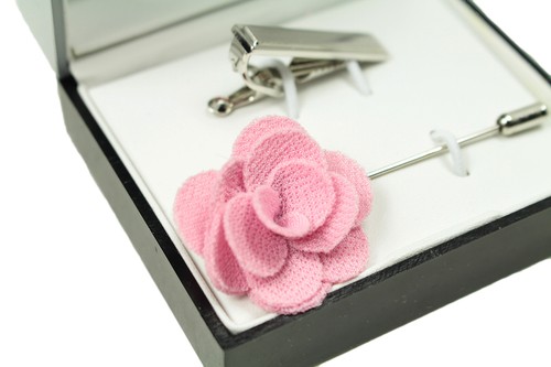 NEW MENS GEOFFREY BEENE SILVER THE BAR FLOWER COLLAR LAPEL PIN GIFT SET $50 - Picture 2 of 3