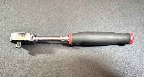 SNAP ON  THR72  1/4" Drive Dual 80® Tech Soft Grip Standard Handle Quick-Release - Picture 4 of 9