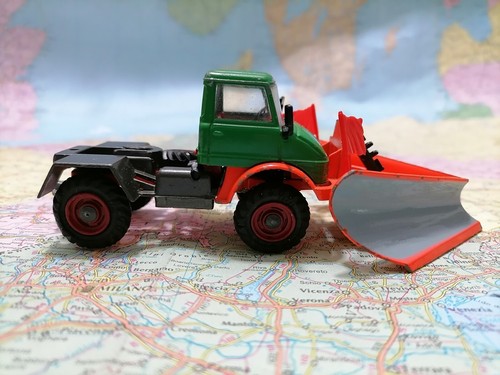 MERCEDES UNIMOG Spazzaneve - Vintage Corgi toys 1150 , Gt. Britain 1969 - Foto 3 di 6