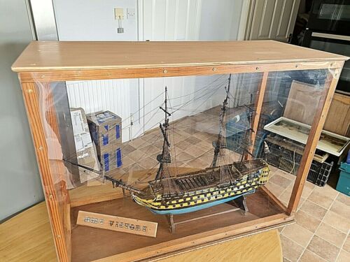 SUPERB HANDCRAFTED CASED HMS VICTORY MODEL SHIP / SHIP PLAQUE 60CM CASE - Picture 8 of 9