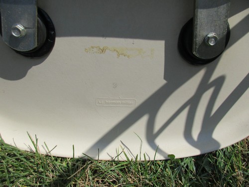 Vintage Authentic 1980s Herman Miller Ivory Color Fiberglass Shell Chair - Picture 15 of 24