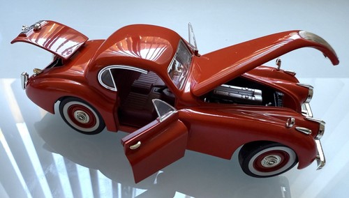 1/32 Signature - Jaguar XK120 FHC - Picture 7 of 9