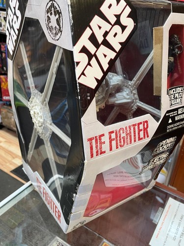White Tie Fighter with Tie Pilot TRU Exclusive (Star Wars, Hasbro) **SEALED** - Picture 5 of 10