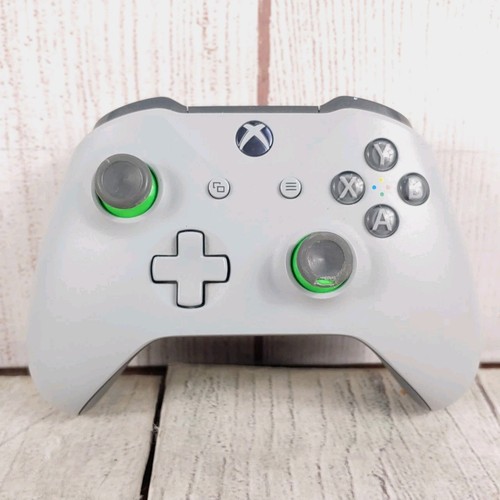 SEE JOYSTICKS - Microsoft Xbox One Wireless Gray / Green Controller 1708 TESTED - Picture 1 of 8