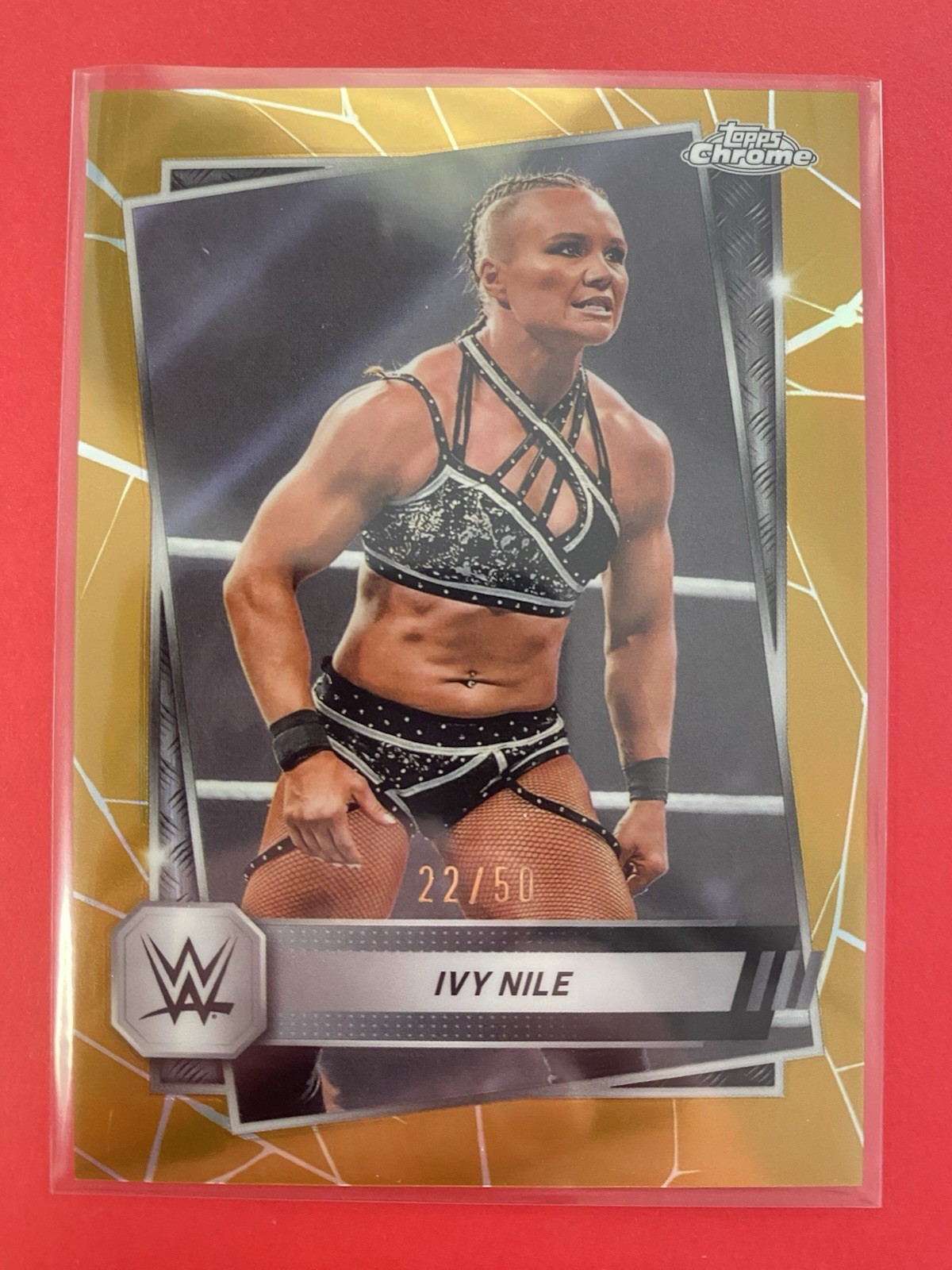 2025 Topps Chrome WWE Gold Geometric Refractor #93 Ivy Nile 22/50 NXT
