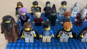 💥💥Lot of 24.  Used LEGO Harry Potter Minifigures Sorcerer's Stone 4701