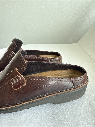 Mocassini antiscivolo scarpe mules in pelle marrone Naot US 8 EU 39 - Foto 9 di 15