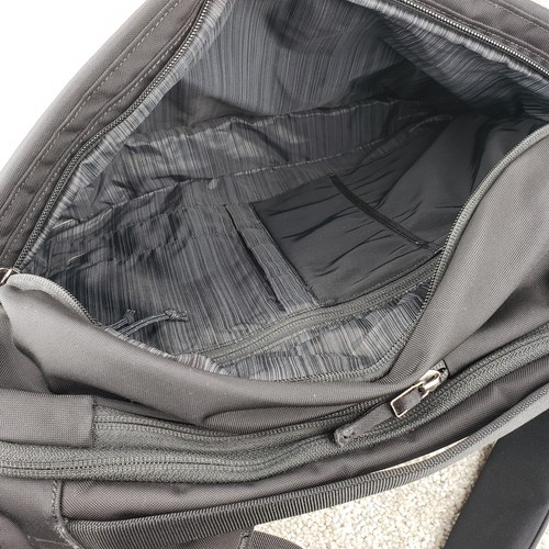 Arcteryx Backpack Black Blade 20L Commuter Hiking Daypack Travel Bag - Picture 5 of 8