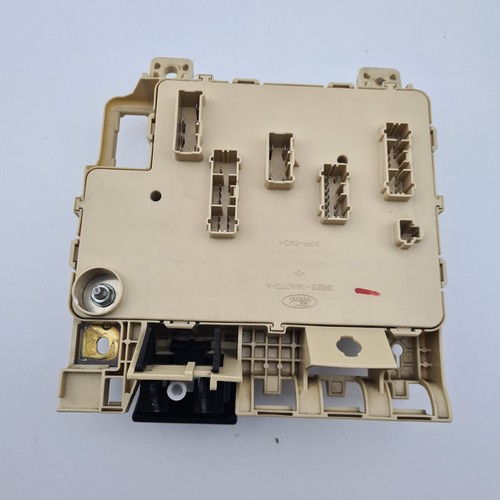 Ford Falcon Territory Fuse Box Under Dash SX SY SZ BA BF FG - Picture 6 of 10