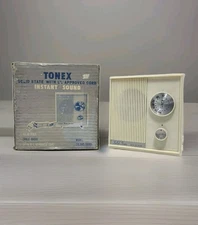 VINTAGE NEW IN ORIGINAL BOX TONEX SOLID STATE AM FM TABLE RADIO IVORY / HT-98