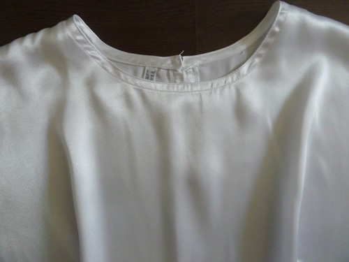 schickes Top - Gr.  46 - weiß - festlich - seidig glänzend - Bild 4 von 6
