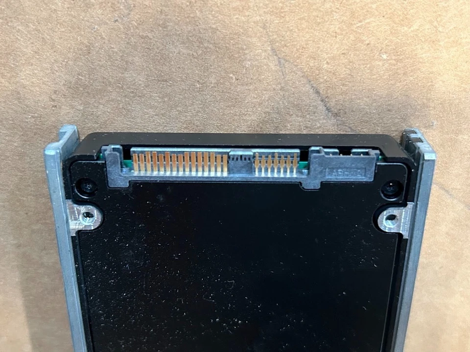 Dell Enterprise Plus 1.92TB 12GB/s 2.5" SAS SSD, MZ-ILS1T9A, 01NFN7 #95 - Image 3 of 4