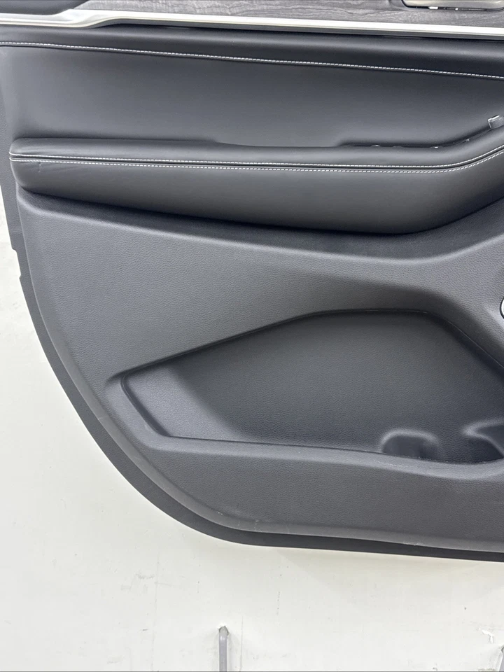 2021-2023 Jeep Grand Cherokee L WL Limited Front Left Door Panel OEM - Image 3 of 4