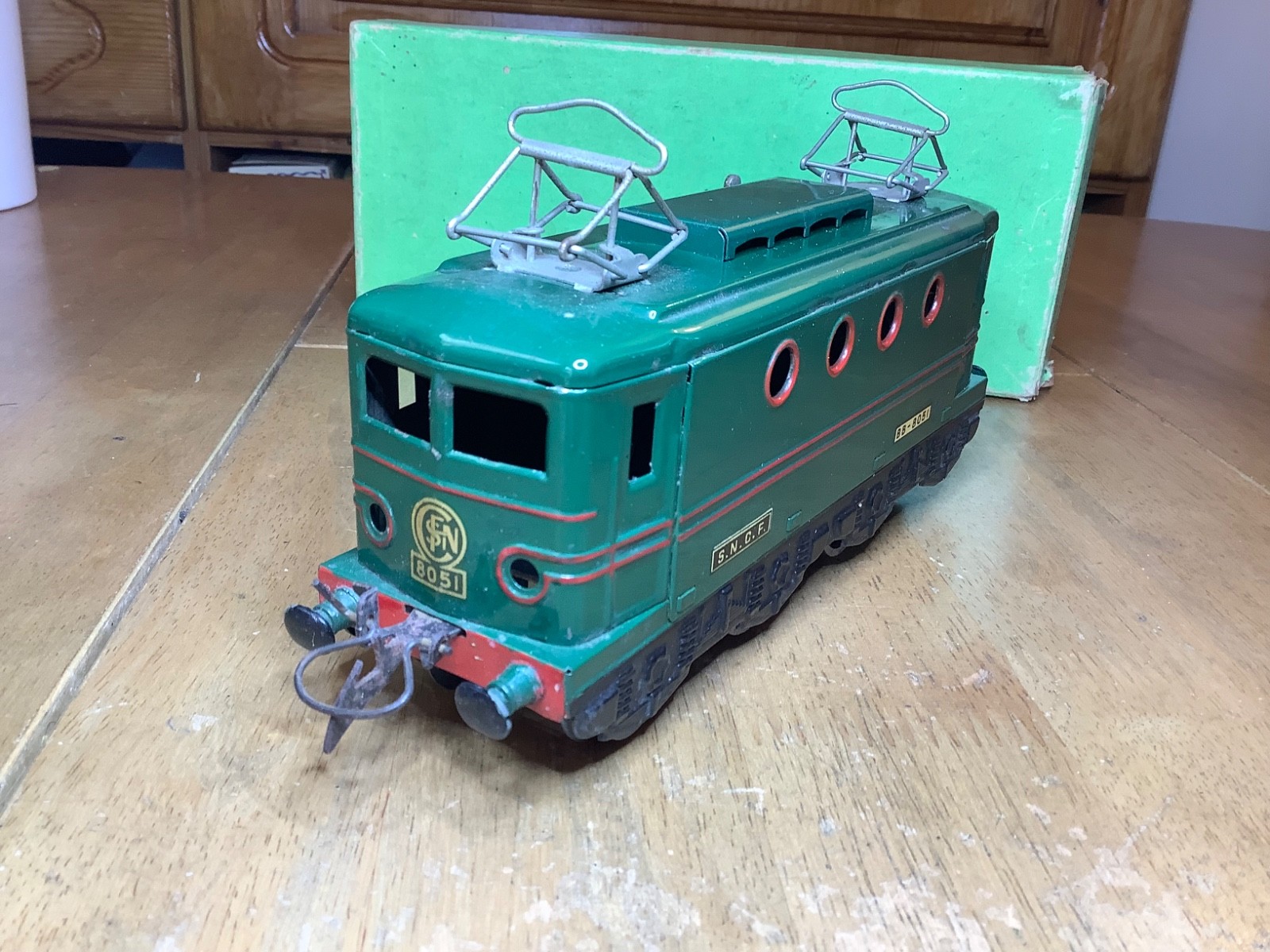 Picture 3 of 8