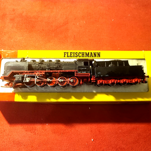 FLEISCHMANN GERMAN (DRG) RAILWAYS 2-10-0 STEAM LOCOMOTIVE #50.008 (BOXED) HO - Picture 5 of 11