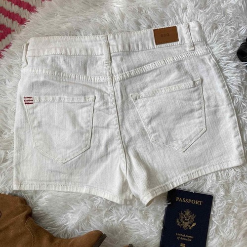 Pantalones Cortos Vaqueros BDG 10" Tiro Alto Erin Blanco Denim 28W - Imagen 4 de 8
