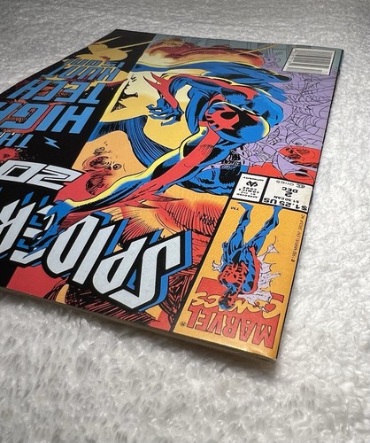 SPIDER-MAN 2099 "LA CACCIA HIGH TECH È INIZIATA!" #2 1992 - Foto 15 di 22