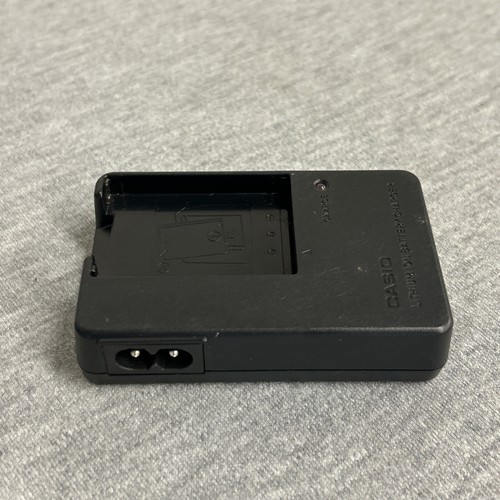 Genuine Casio BC-11L Li-ion Battery Charger For NP-20 Battery - Picture 4 of 5