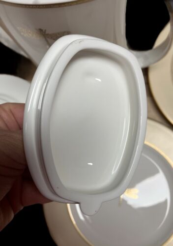 5 PCS KATE SPADE LENOX JUNE LANE GOLD COFFEE POT AND 3 SALAD PLATES NEVER USED - Picture 8 of 11